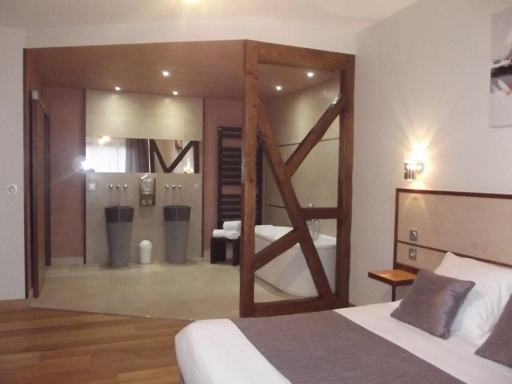 Auberge Des Moulins Pont-Les-Moulins Cameră foto
